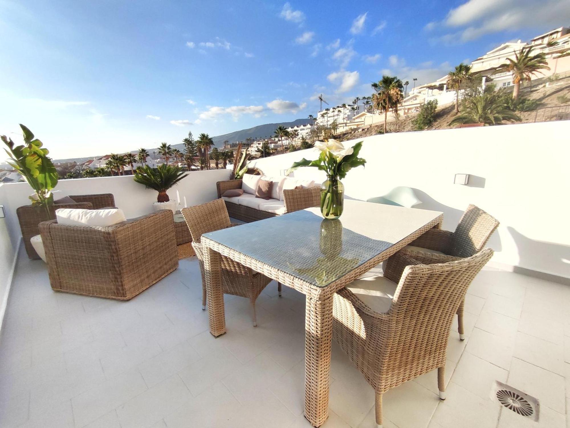 Luxury Ocean View Apartment Costa Adeje Exterior photo